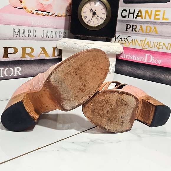 Freebird By Steven Randi In Pink Croco - Picture 6 of 8